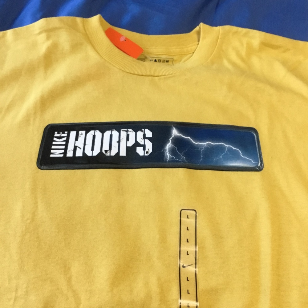Boys New Nike Tee